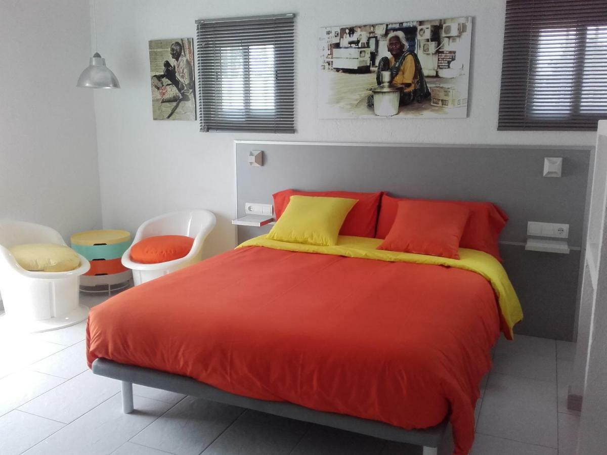 Гостевой дом Ca L'Eli Different Experience Hutt 12157 Mont-roig del Camp Экстерьер фото
