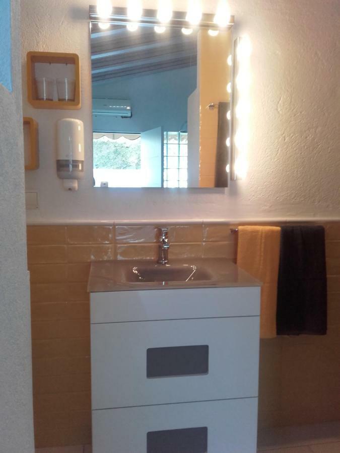 Гостевой дом Ca L'Eli Different Experience Hutt 12157 Mont-roig del Camp Экстерьер фото