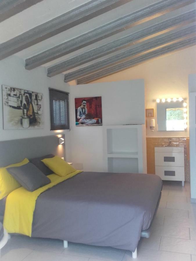 Гостевой дом Ca L'Eli Different Experience Hutt 12157 Mont-roig del Camp Экстерьер фото